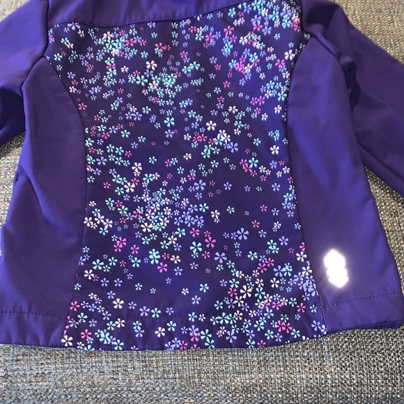 Gently Loved Free Country Girls Softshell Jacket - Picture 7 of 8